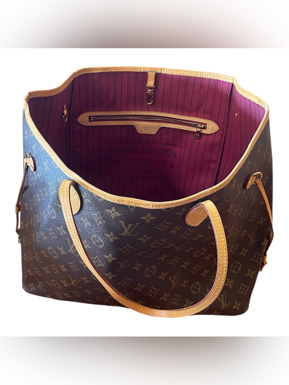 Louis Vuitton Neverfull Monogram Tote GM